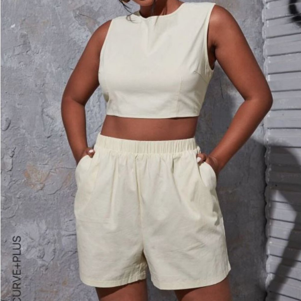 Plus Solid Tie Back Top & Slant Pocket Shorts